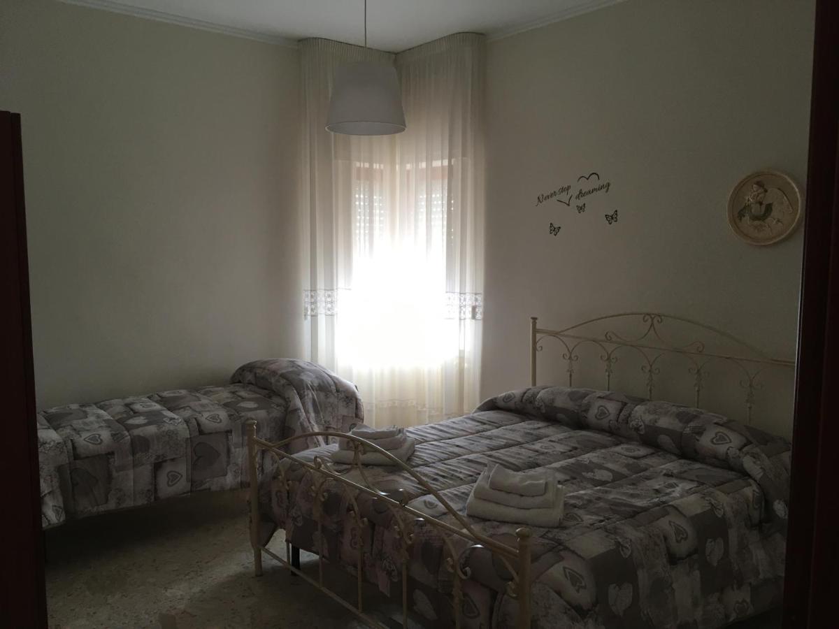 B&B Al Campanile Taranto Kültér fotó