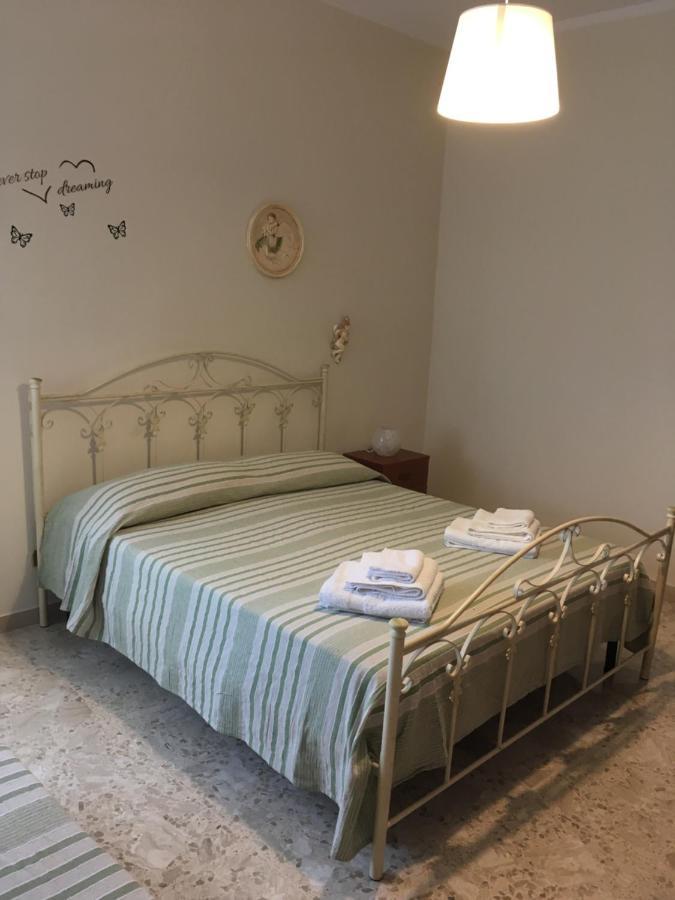B&B Al Campanile Taranto Kültér fotó