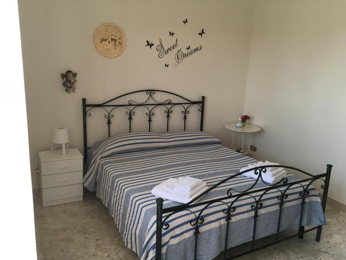 B&B Al Campanile Taranto Kültér fotó